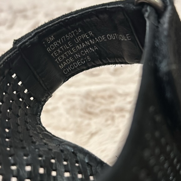 Daisy Fuentes 7.5M Rory - Picture 14 of 17